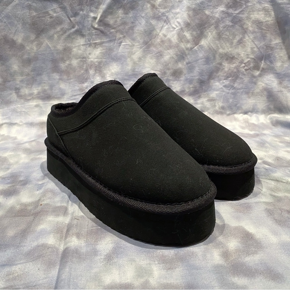 AMERICAN EAGLE OUTFITTERS the hangout slip-on bootie